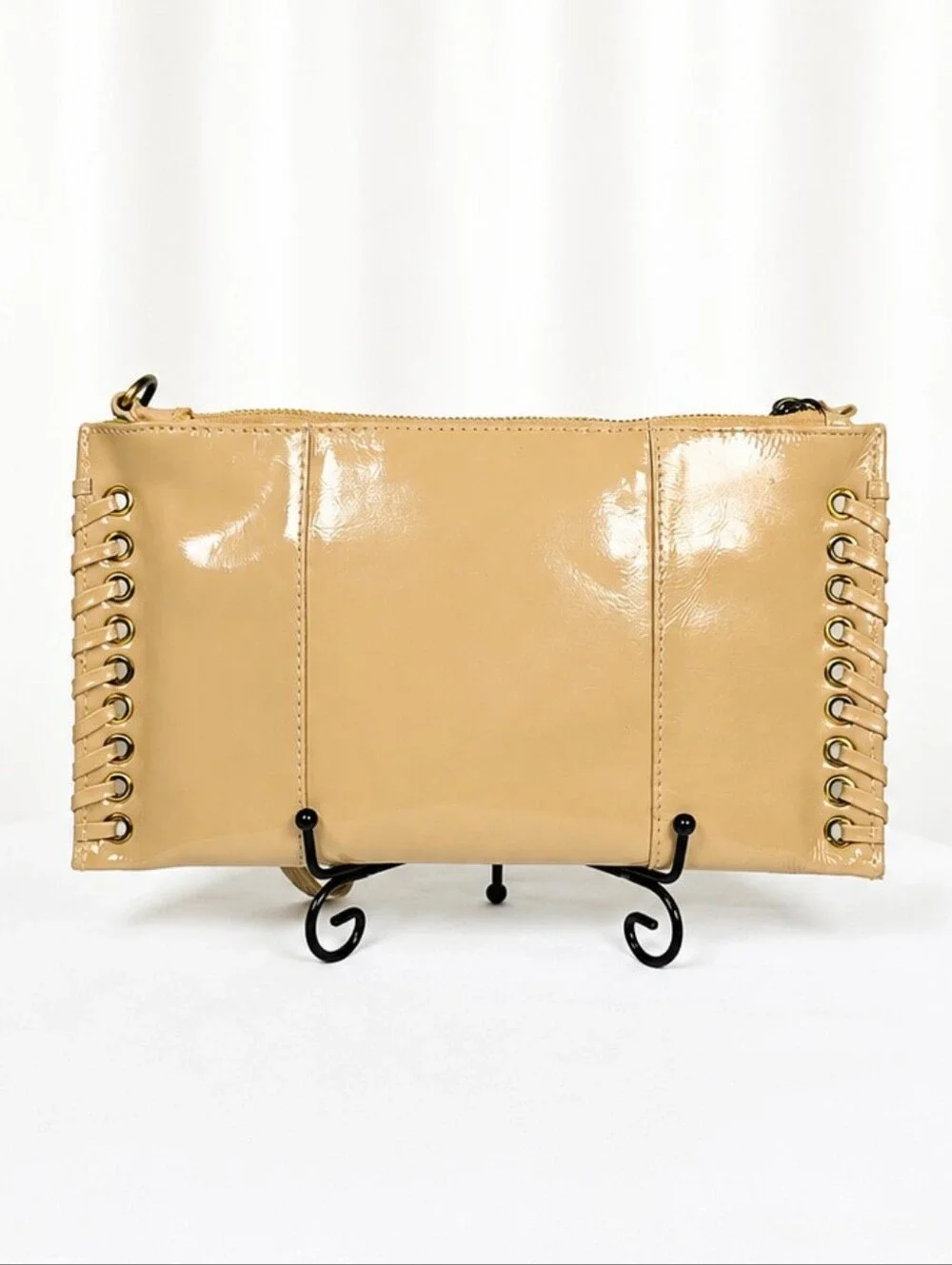 👜 Nine West Beige Patent Wristlet Clutch Lace Up Grommet Zip Pouch Handbag